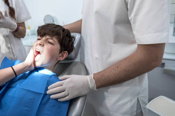 Best Emergency Root Canal Treatment in Viola, IL
