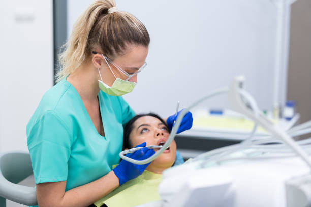 Best Broken or Cracked Tooth Emergency Dentist in Viola, IL